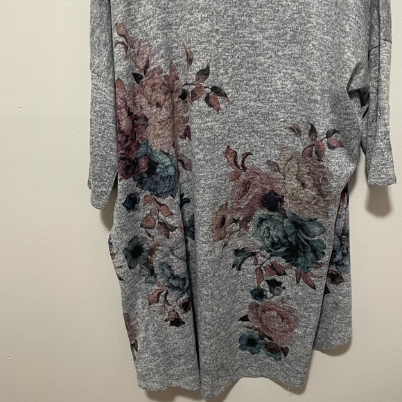 Floral print cardigan - Picture 3 of 3